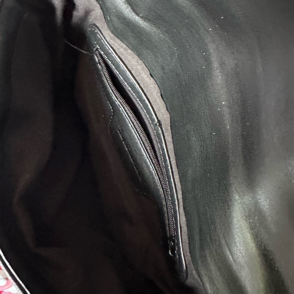 Badgley Mischka Black Quilted Shoulder Bag - Picture 3 of 8